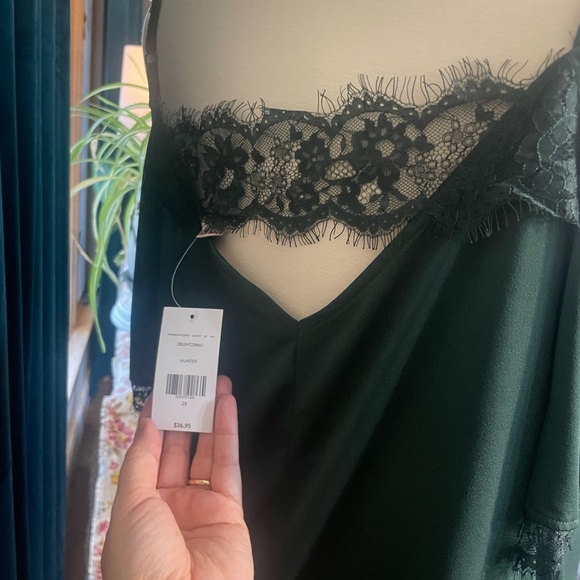 Willow & Root hunter green cold shoulder. Size 2X. - Picture 4 of 4